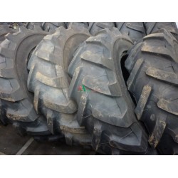  8 pneus 275/80/20 MICHELIN XM27 sur jante