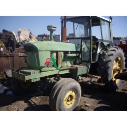 John Deere 3040