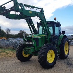 John Deere 6220