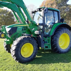 John Deere 6110M 