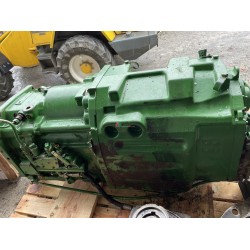 John Deere 6820