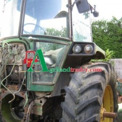 John Deere 4440