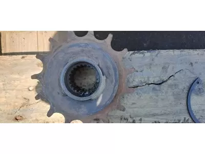 PIGNON MENANT EN SORTIE DE BOITIERZ14 LP : 1840