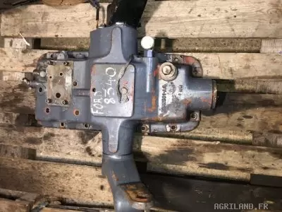 BLOC DE RELEVAGE SANS PISTONS SANS CHEMISE AVEC BRAS SUPERIEURE ET BIELLE