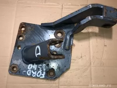 BRACKET DE RELEVAGE ARR GAUCHE