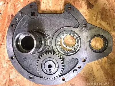 COUVERCLE DE BOITE DE VITESSE 