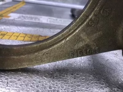 FOURCHETTE DE COMMANDE D'EMBRAYAGE 