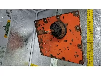 COUVERCLE DE BOITIER AVEC LEVIER DE VITESSE