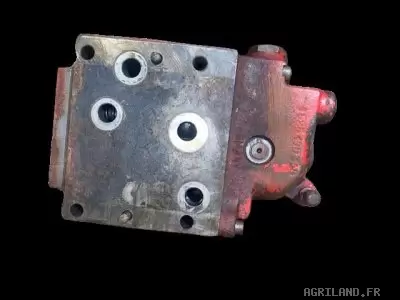 DISTRIBUTEUR HYDRAULIQUE 