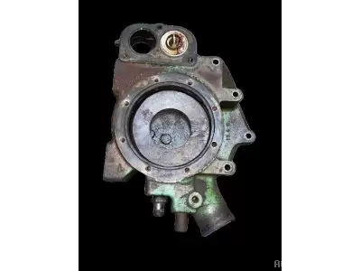 CARTER DE POMPE À EAU