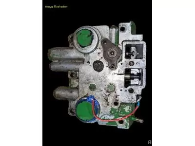 COUVERCLE DE COMMANDE DE VITESSE