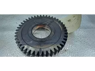 PIGNON DISTRIBUTION MOTEUR Z43