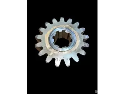 PIGNON DE BOITIER Z17