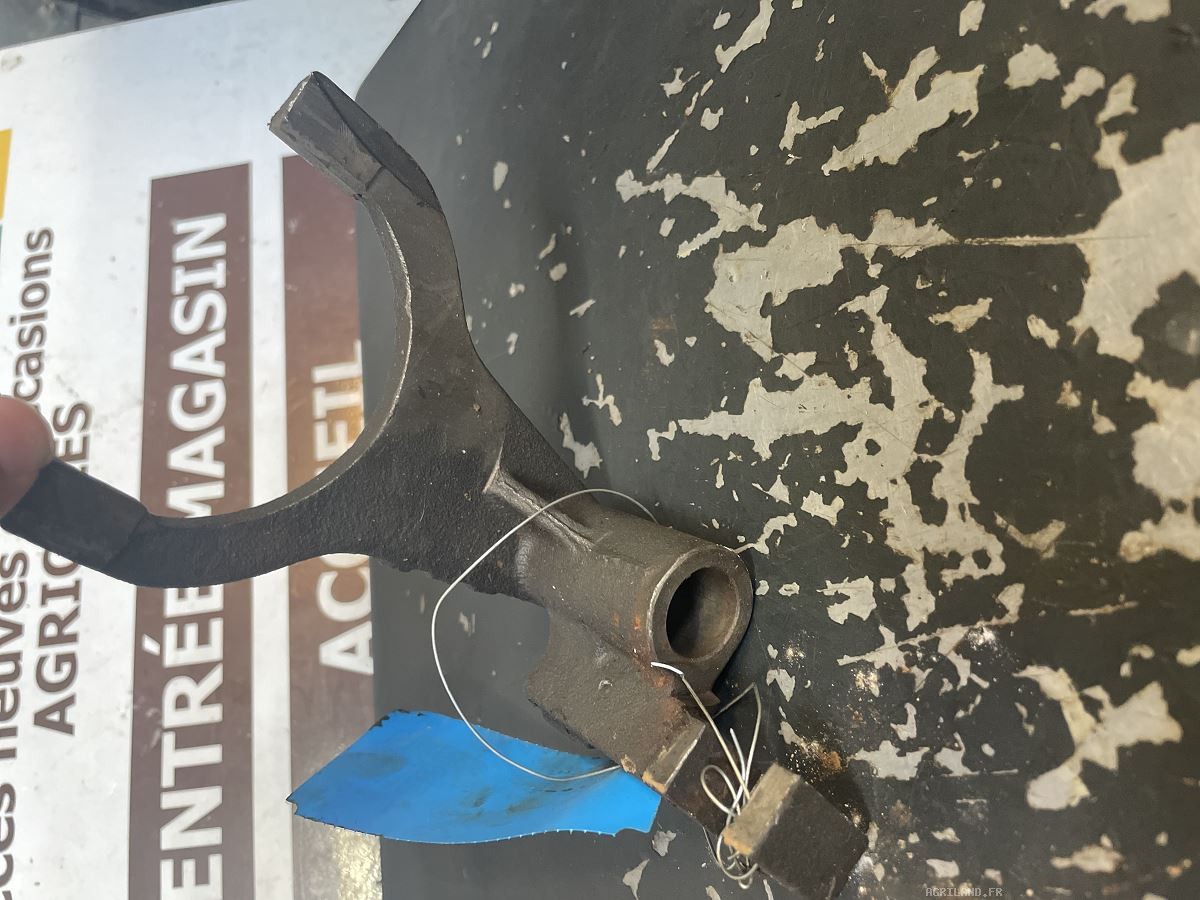 FOURCHETTE SELECTEUR DE VITESSE  LP : 1789