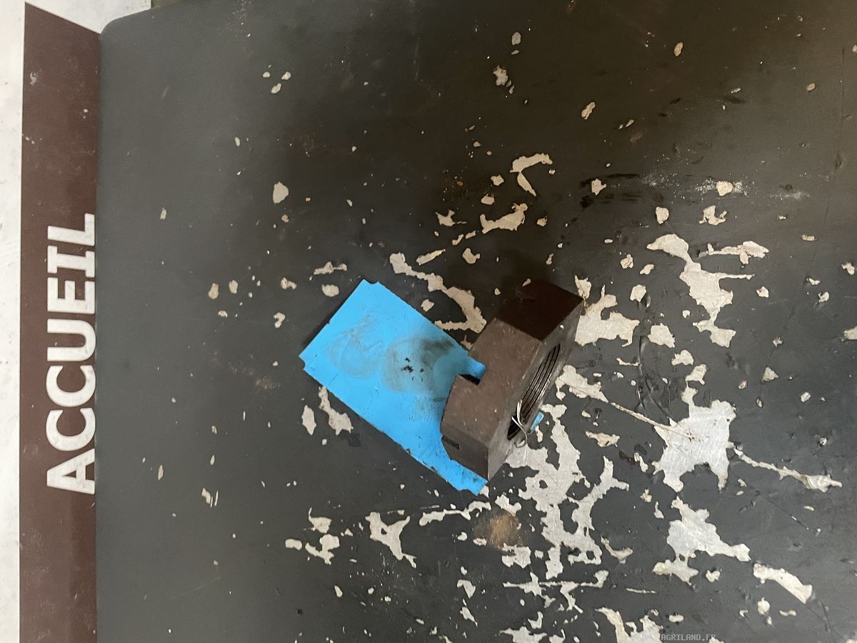 ECROU A CRENEAU M40 X 1,5 MM LP : 1789