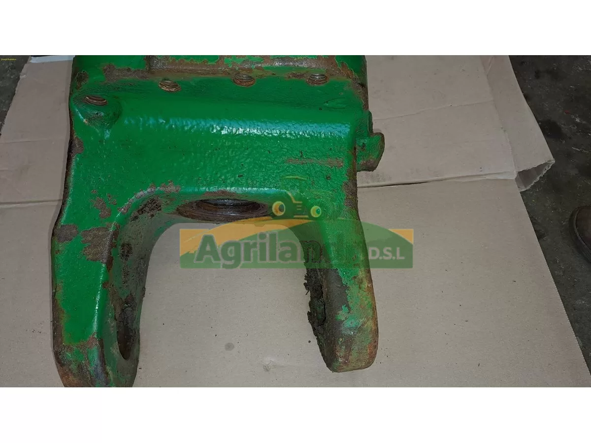 CHAPE DE PONT AVANT GAUCHE LP : 627