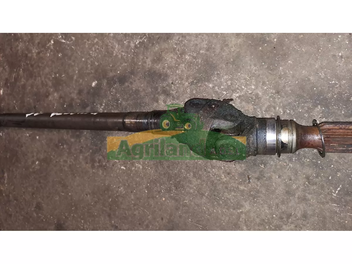 CARDAN DE PONT AVANT LATERAL D ET G 