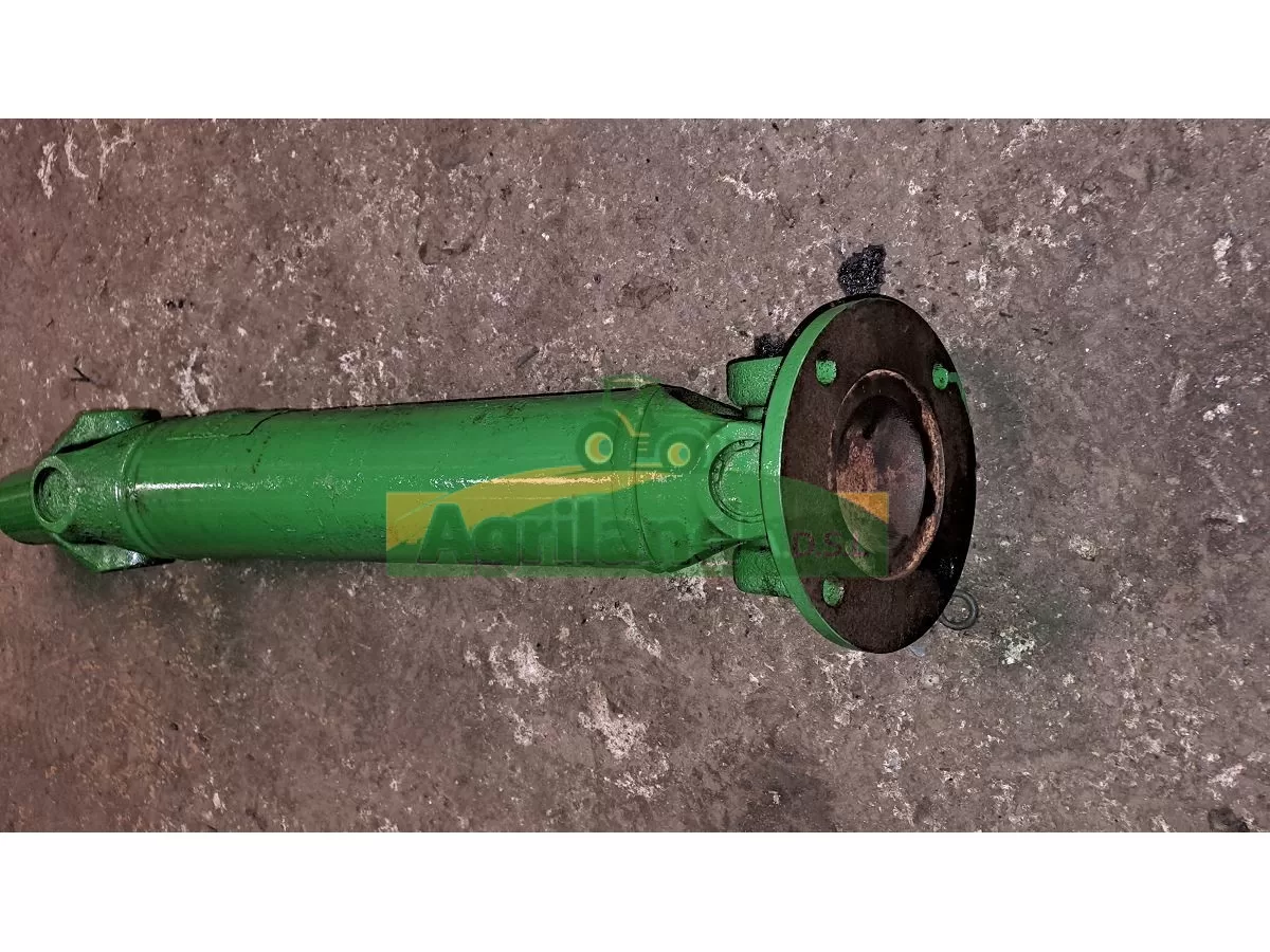 ARBRE  D ENTRAINEMENT DU PONT AVANT LP : 973