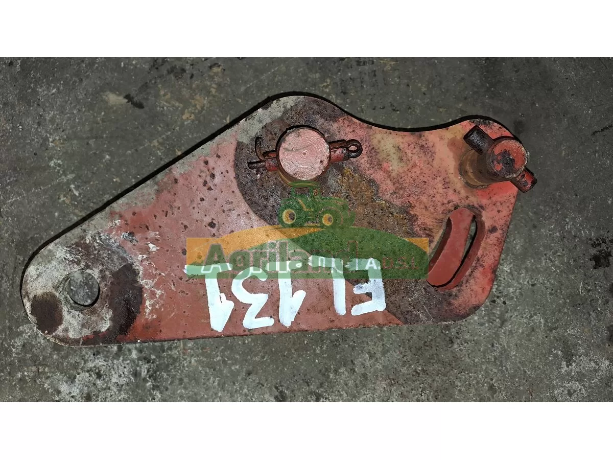 CHAPPE D  ATTELAGE GAUCHE LP : 525