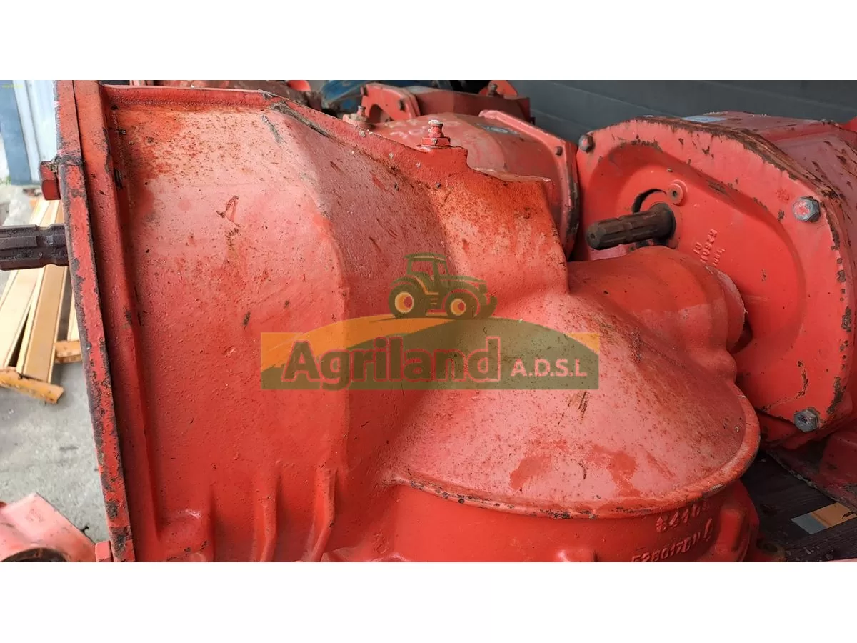 BOITIER DE HERSE ROTATIVE KUHN 1003 1004 LP : 1492