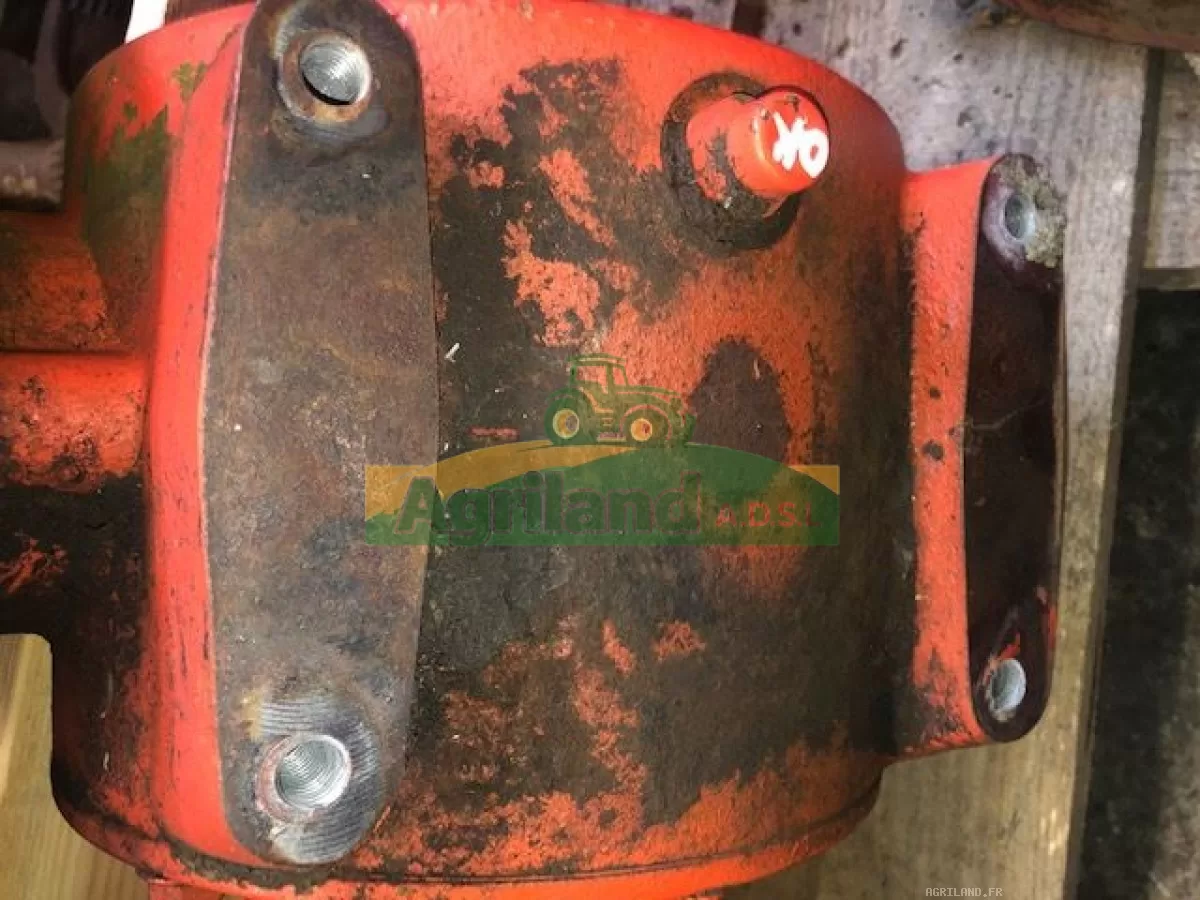 BOITIER RENVOI D 'ANGLE  LP : 877