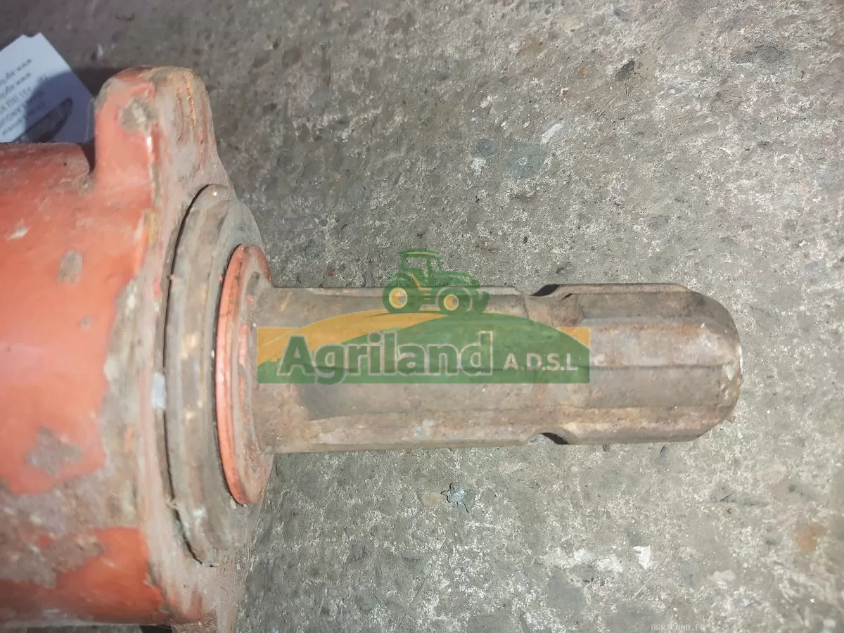 ARBRE DE POULIE MENANTE LP : 1677