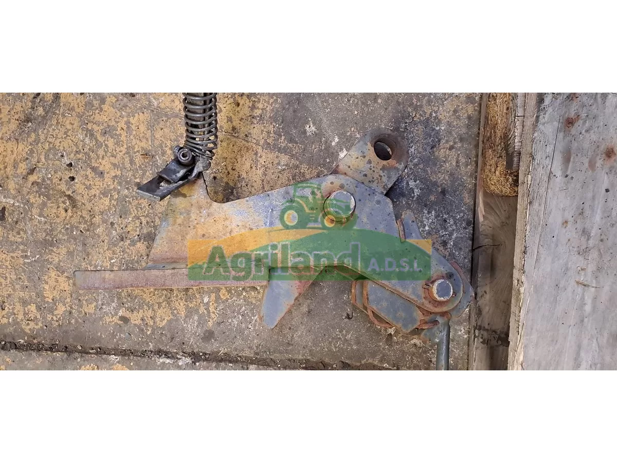 SUPPORT DE STABILISATEUR GAUCHE LP : 1698