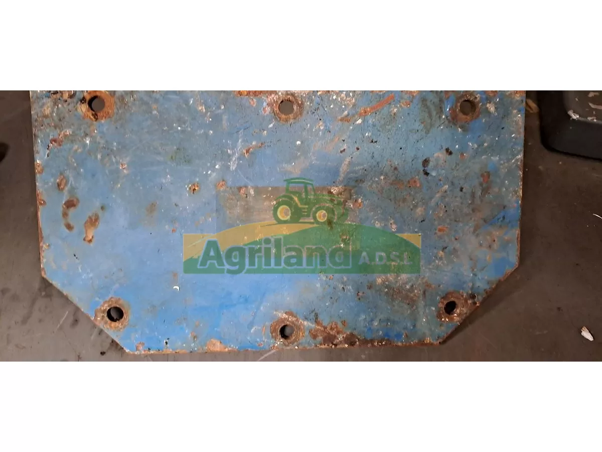 COUVERCLE DE RETENU DES PIGNONS  LP : 853