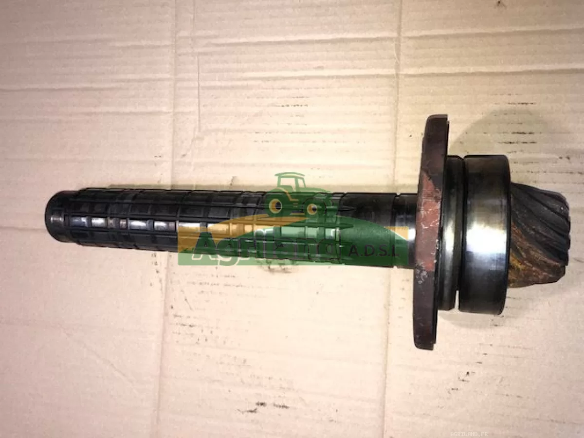 PALIER ET ARBRE ( DE L' ENGRENAGE CONIQUE ) LP : 1230