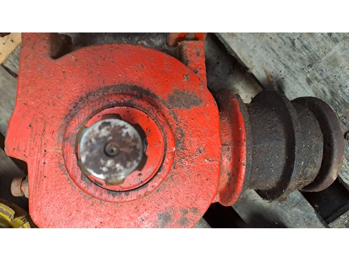 BOITIER SECONDAIRE (AU DESSUS DU LAMIER)