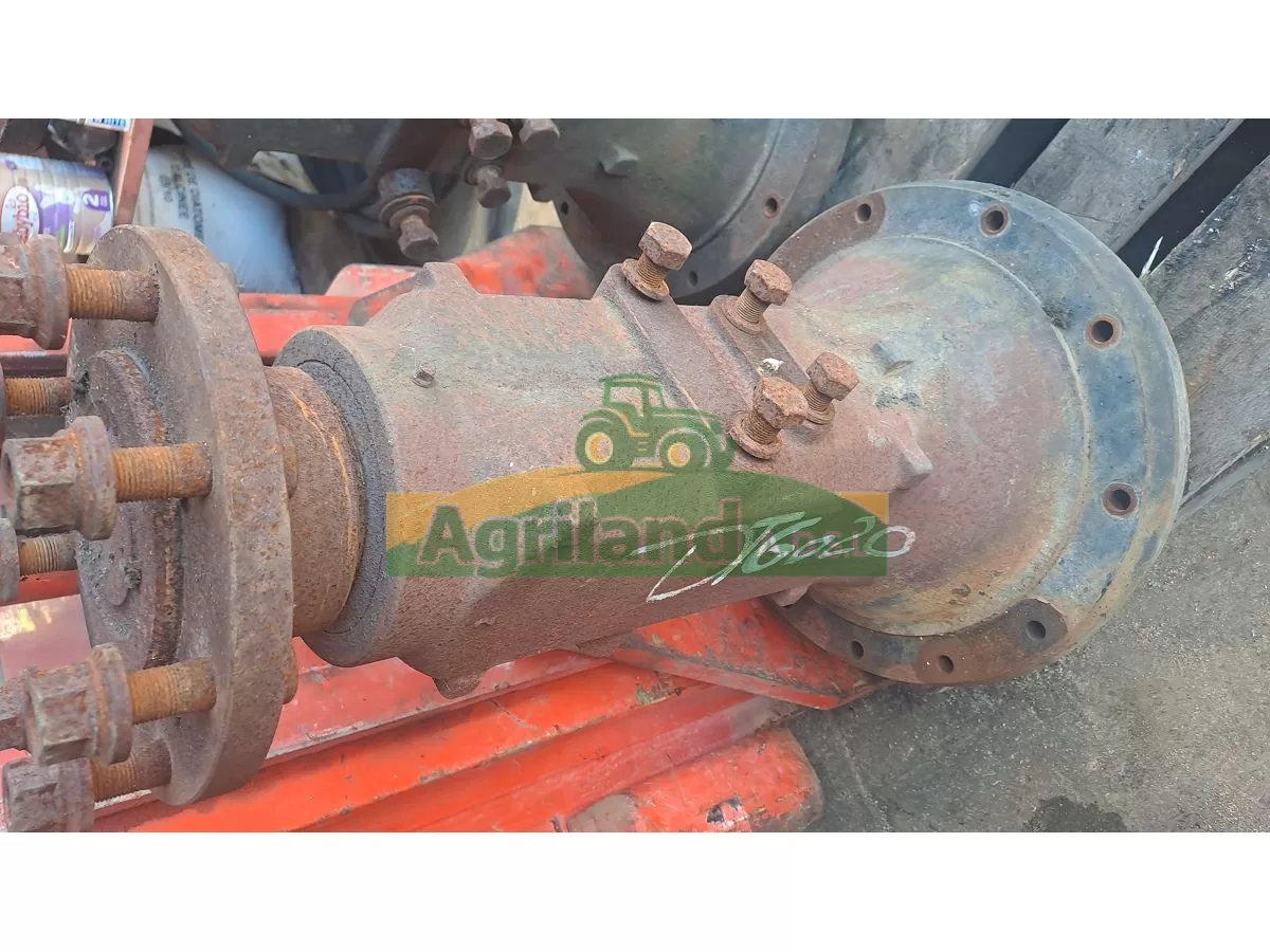 TROMPETTE ARRIERE AVEC RÉDUCTEUR , ARBRE  DE ROUE ET DEMI ARBRE 