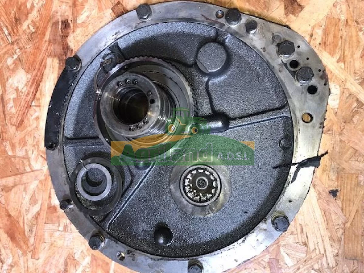 COUVERCLE DE TRANSMISSION