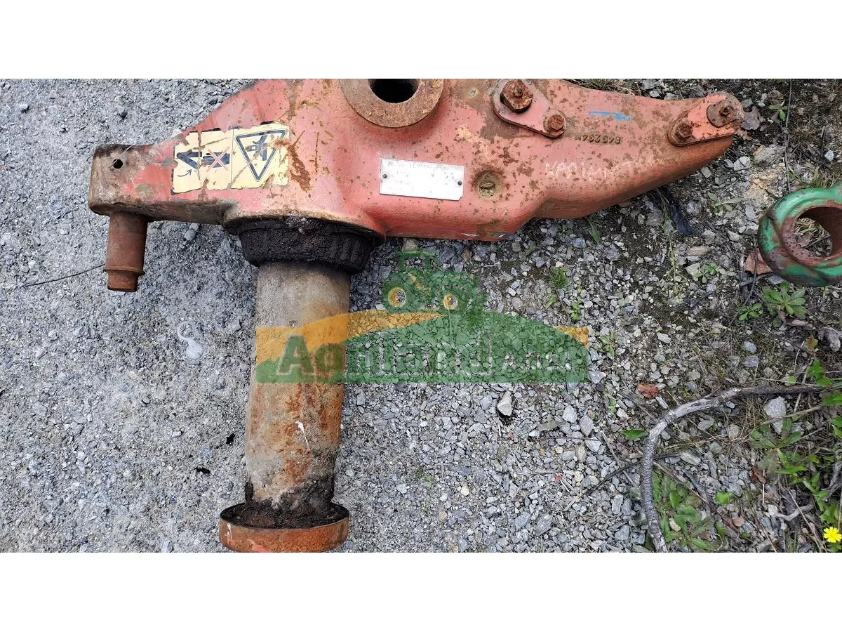 SUPPORT DE FUSEE ET FUSEE