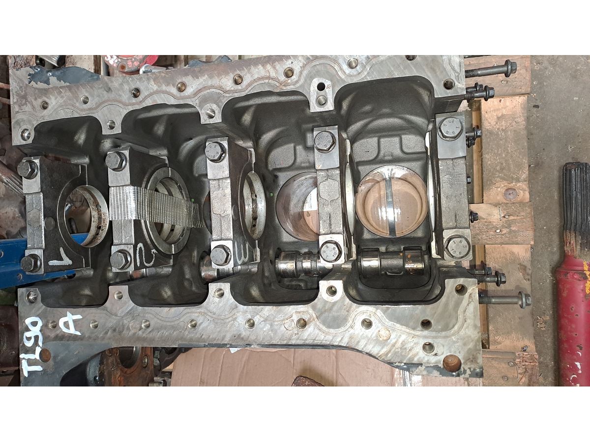 CARTER MOTEUR SANS CHEMISE