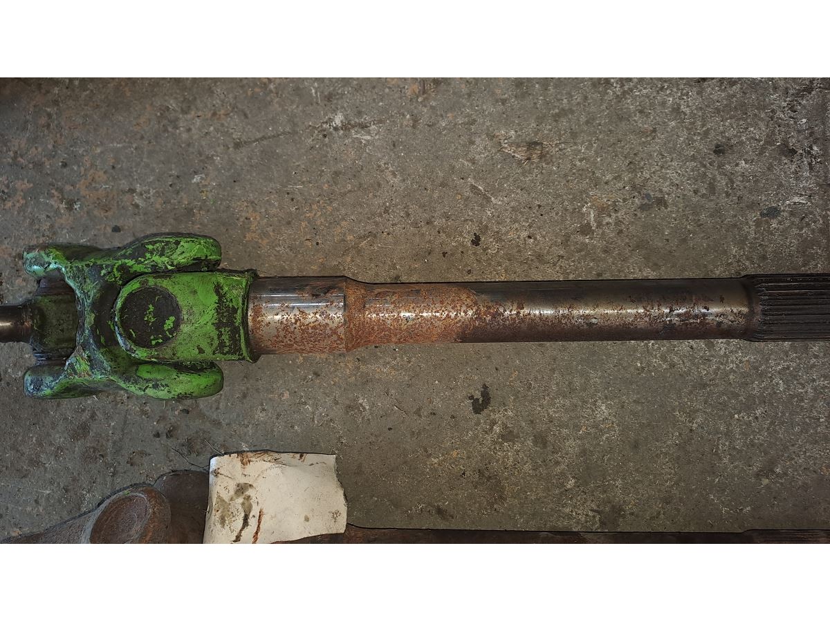 CARDAN DU REDUCTEUR A DOUBLE CROISILLON LONG COTE PONT = 40CM