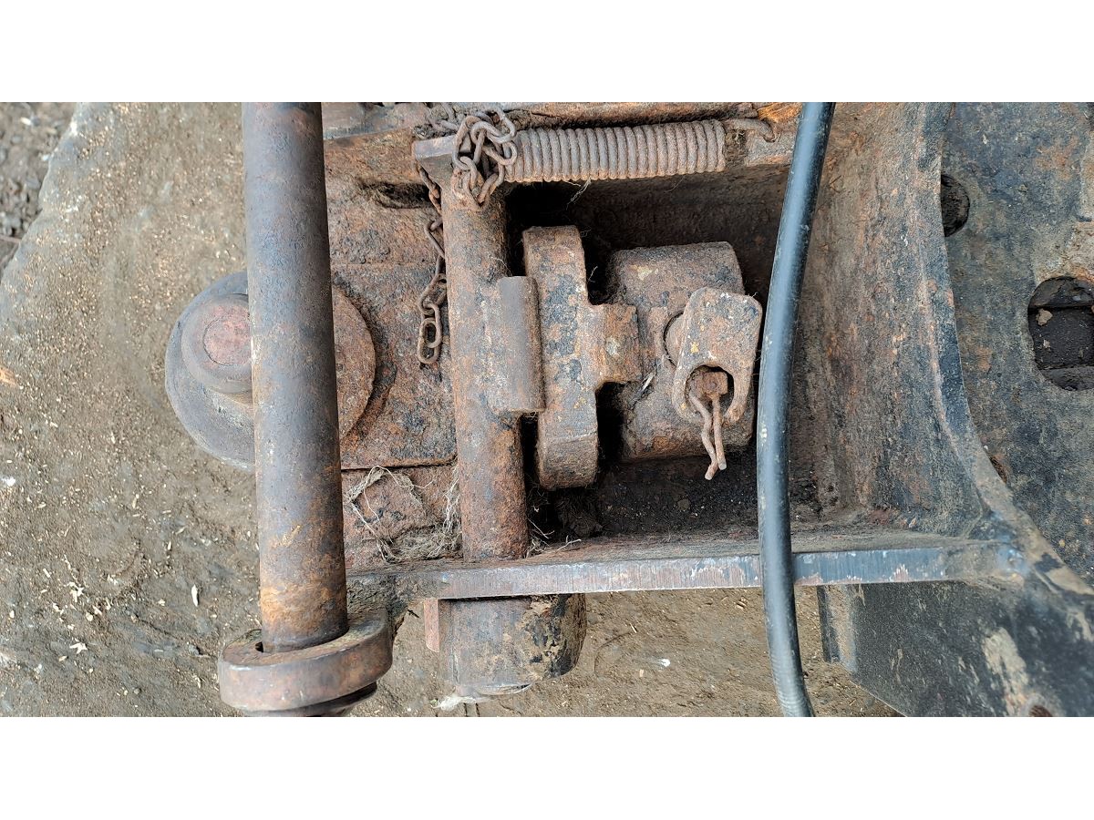 CROCHET AUTOMATIQUE AVEC LES TIRANTS ET PITON AMOVIBLE