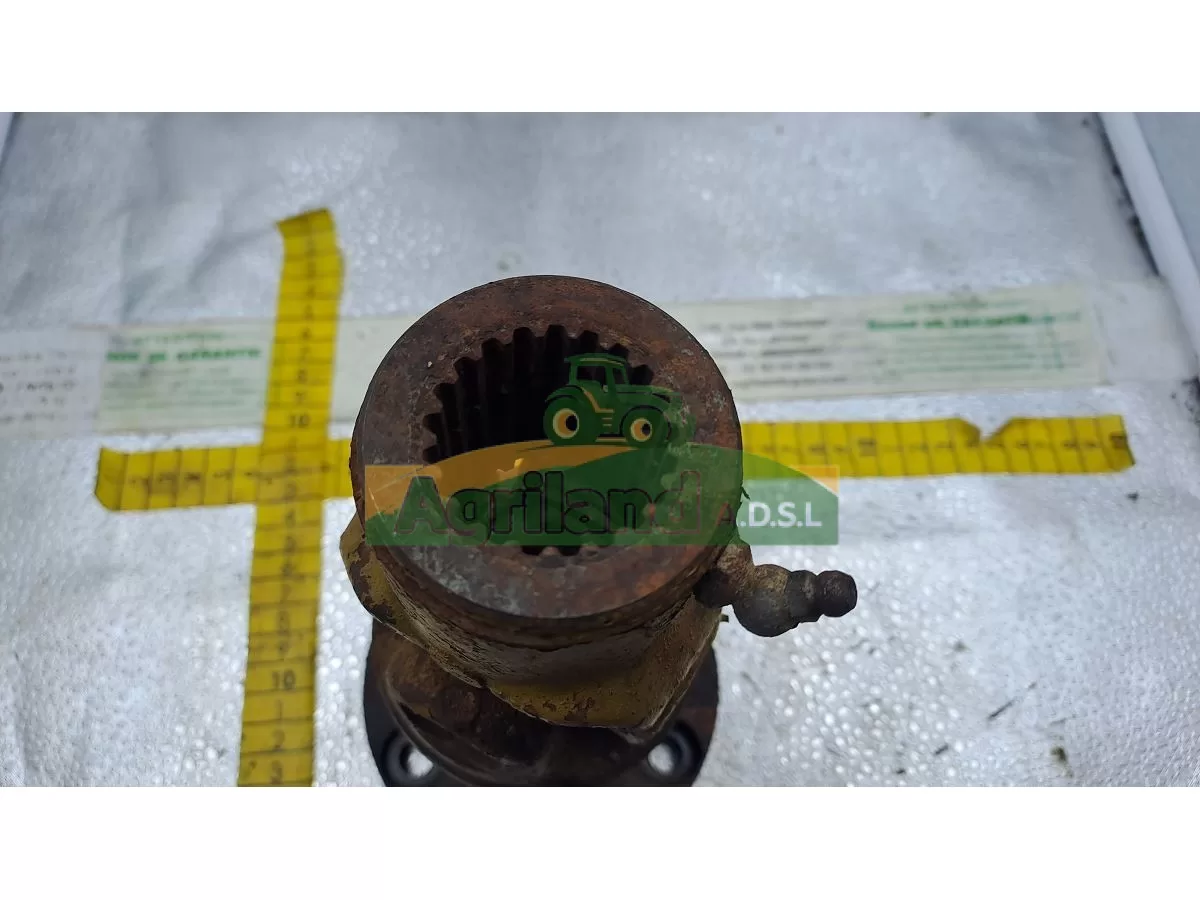 CARDAN DE TRANSMISSION ENTRE BOITIER ET LE LAMIER