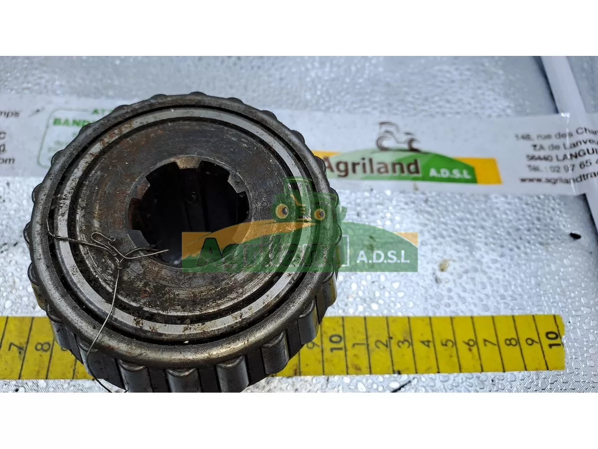 PIGNON MENANT DU COUPLE CONIQUE  Z10