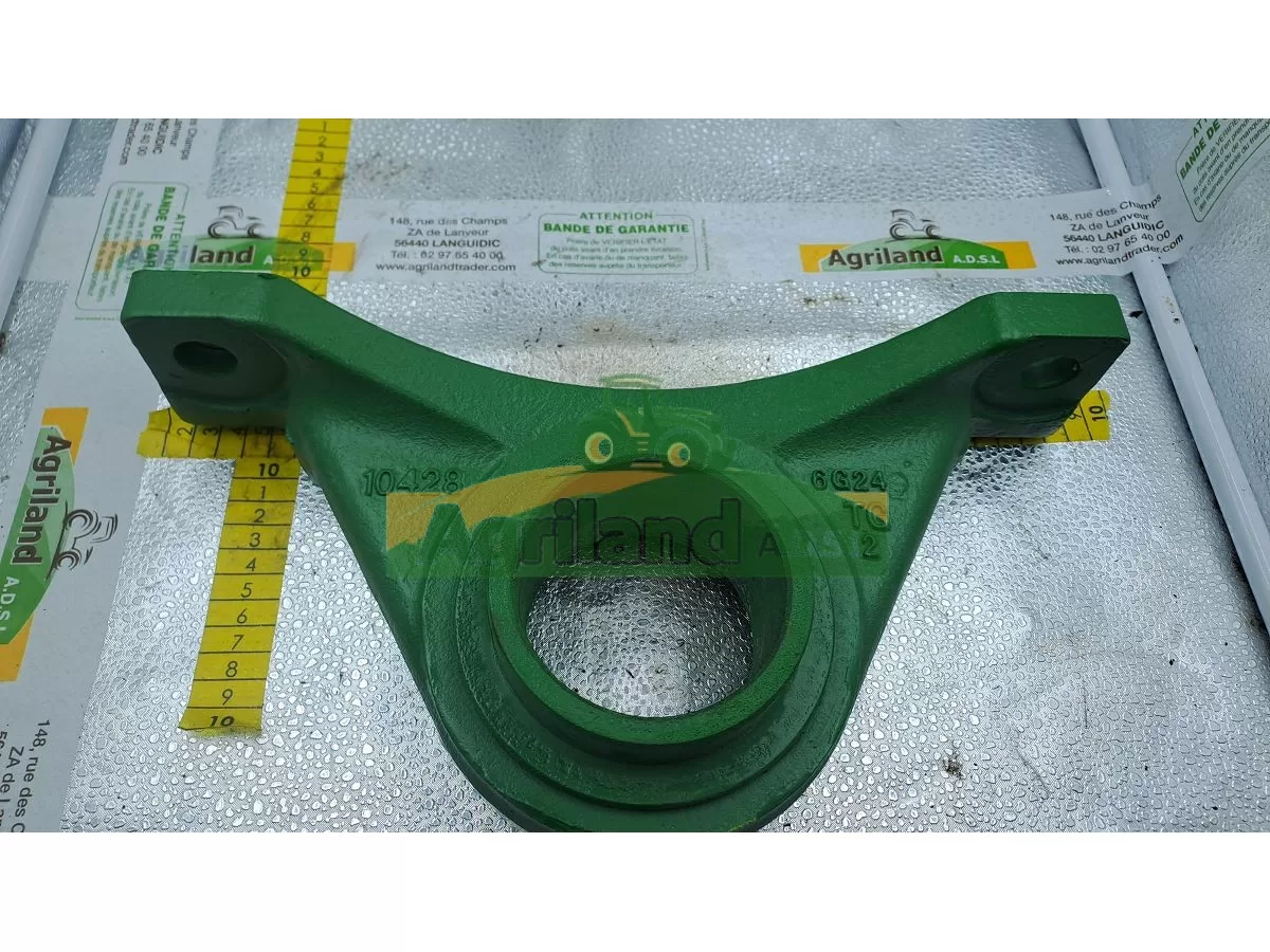 SUPPORT D ESSIEU AVANT