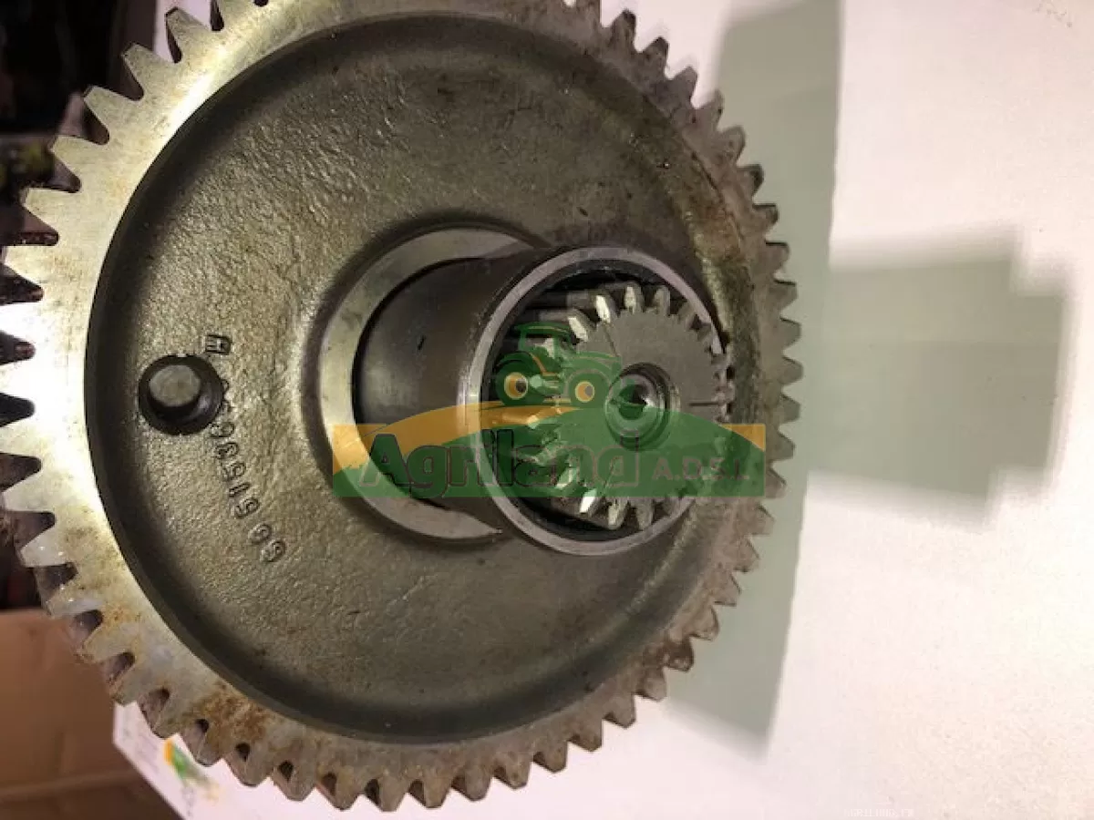 ARBRE DE REDUCTEUR CENTRAL 