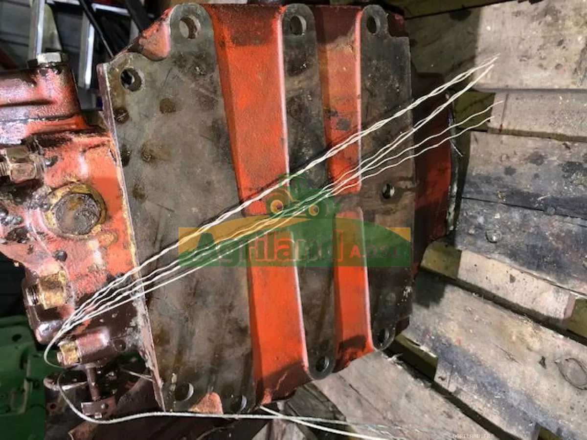 BLOC DE RELEVAGE ARRIERE AVEC BRAS 