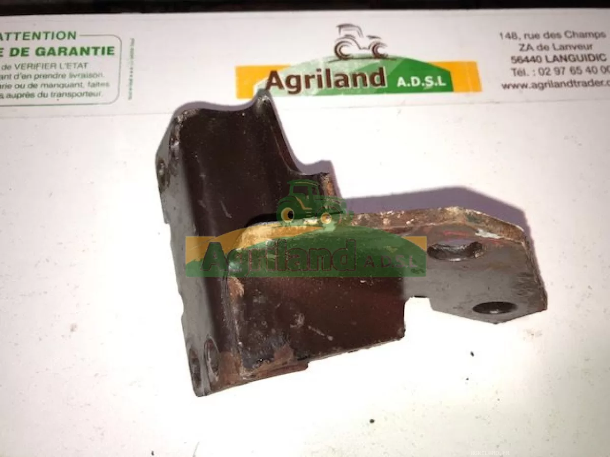 SUPPORT DE COMMANDE DE RELEVAGE 