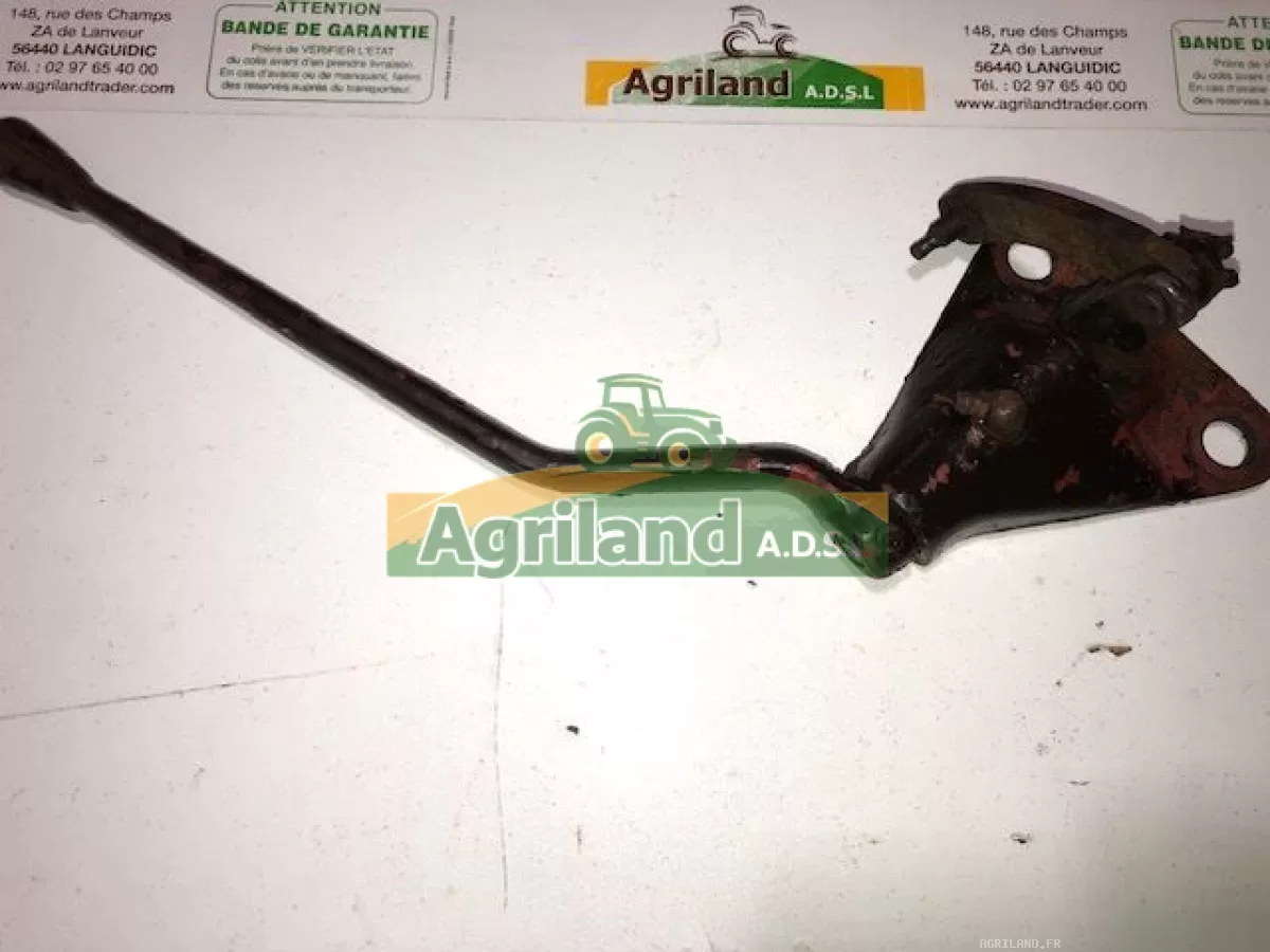 LEVIER DE COMMANDE DE RELEVAGE ARRIERE