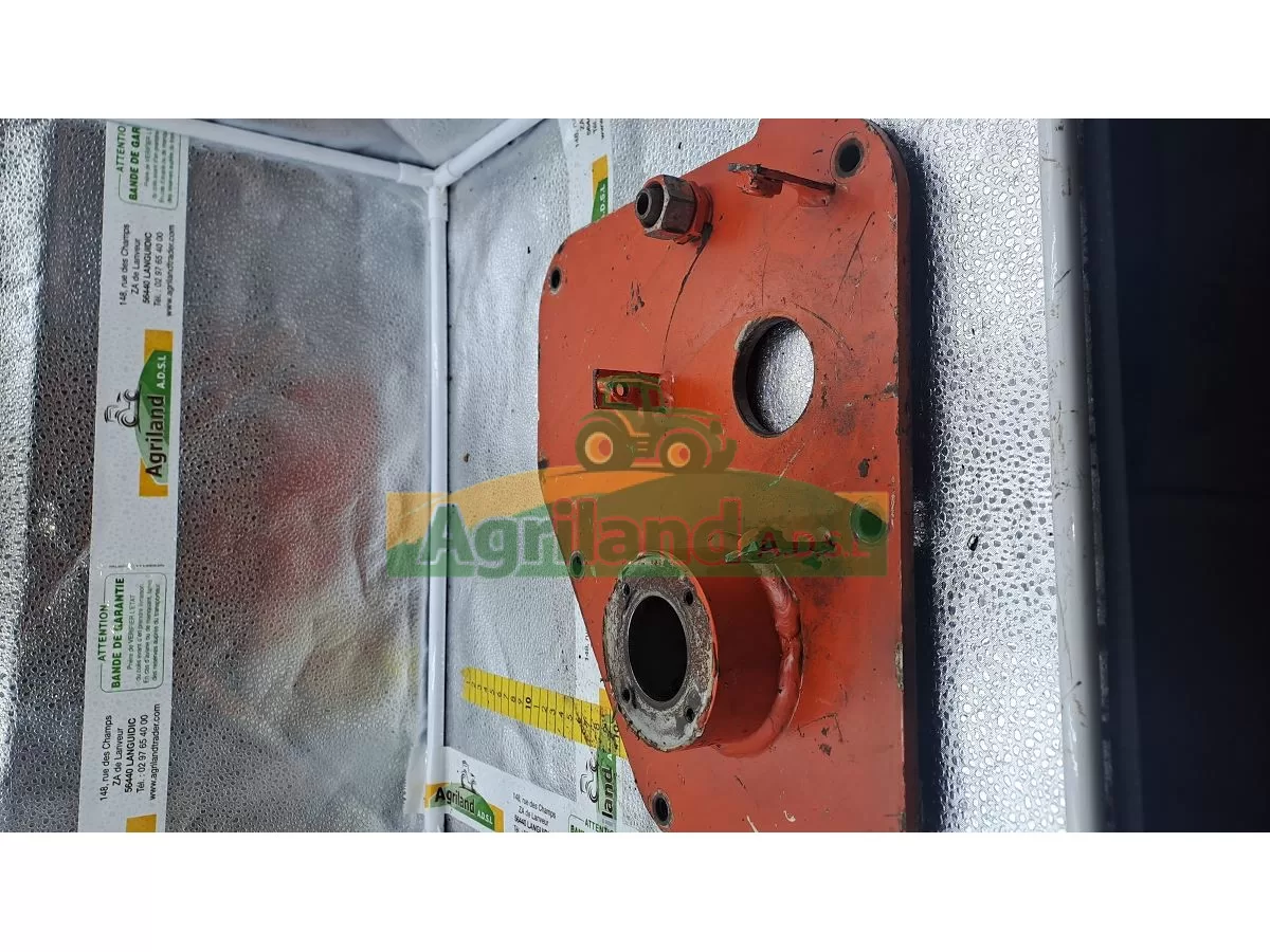 PLAQUE ARRIERE SUPPORT DE POMPE 