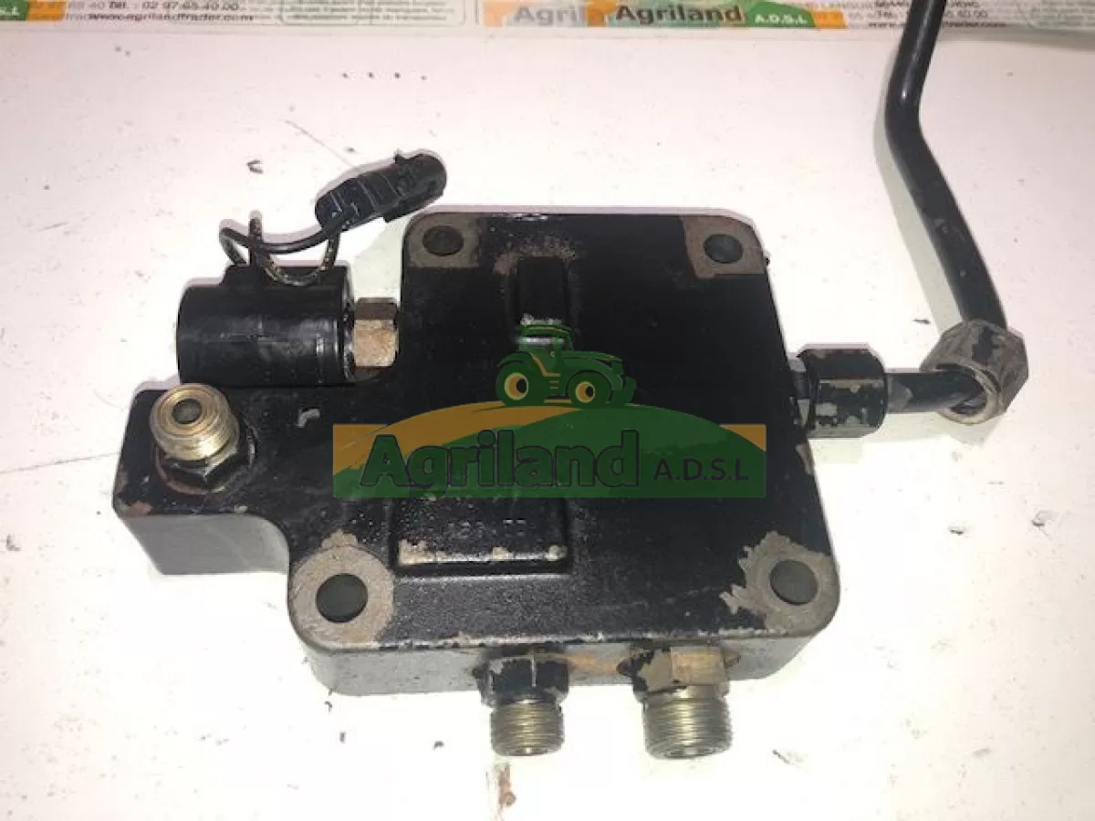 COLLECTEUR HYDRAULIQUE 