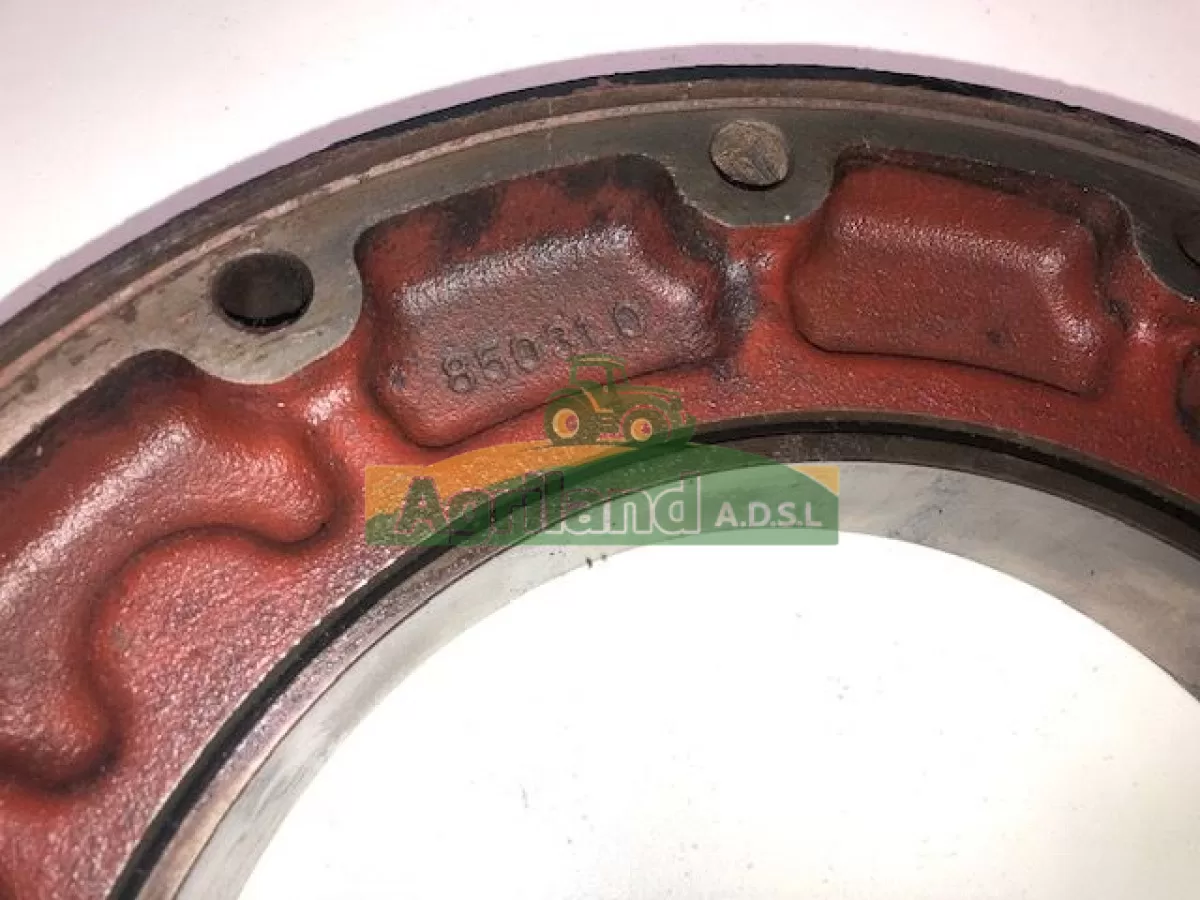 BOITIER AVEC PISTON DE FREIN