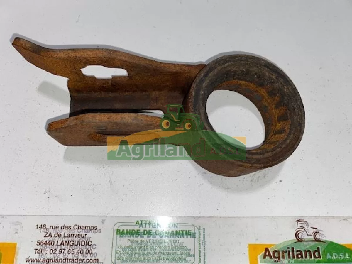 SUPPORT DE GARDE-BOUE DROIT 