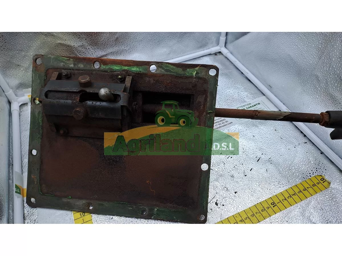 SUPPORT LEVIER DE VITESSE ET LEVIER DE VITESSE