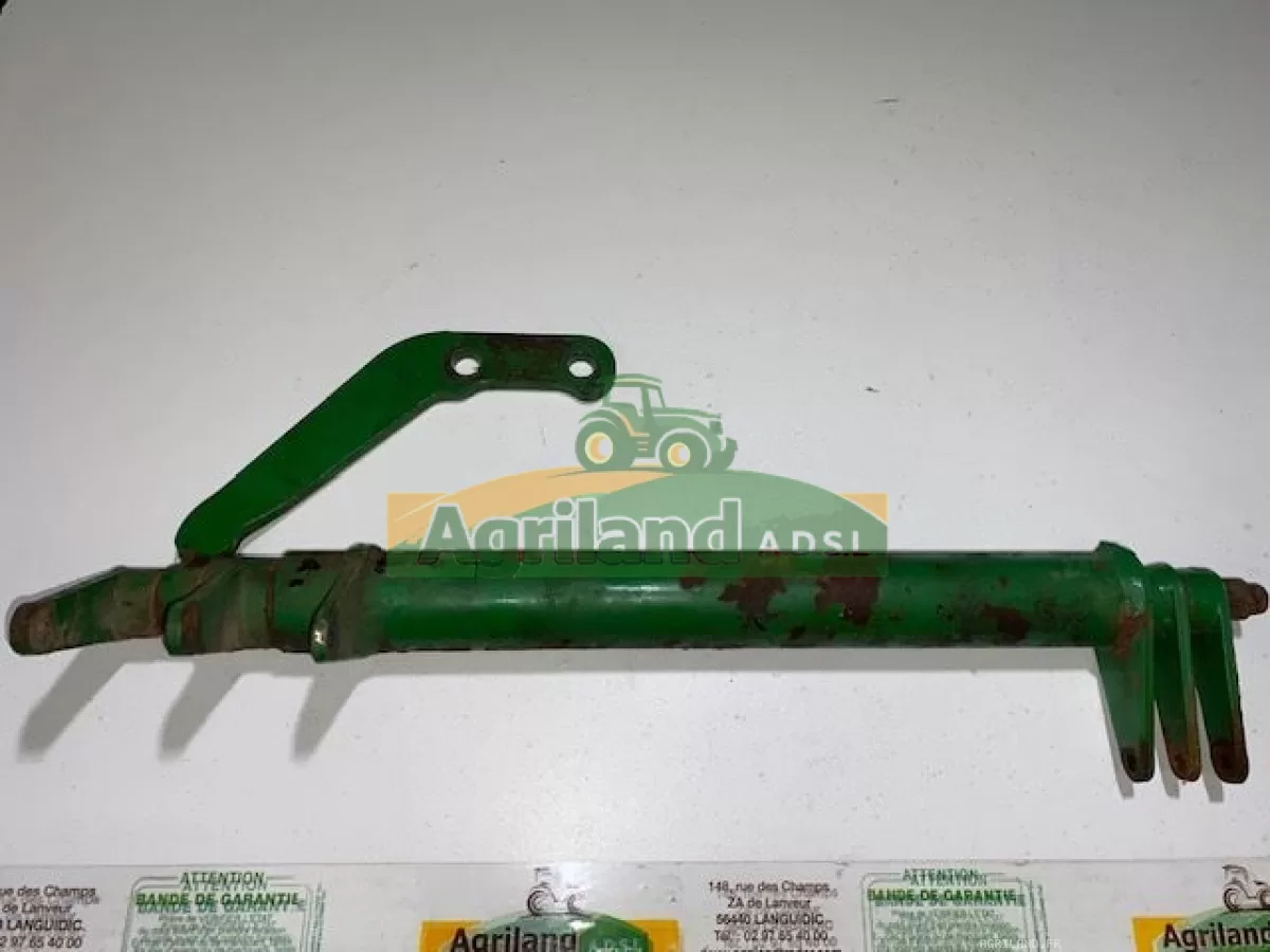 TRINGLE DE COMMANDE DE DISTRIBUTEUR 