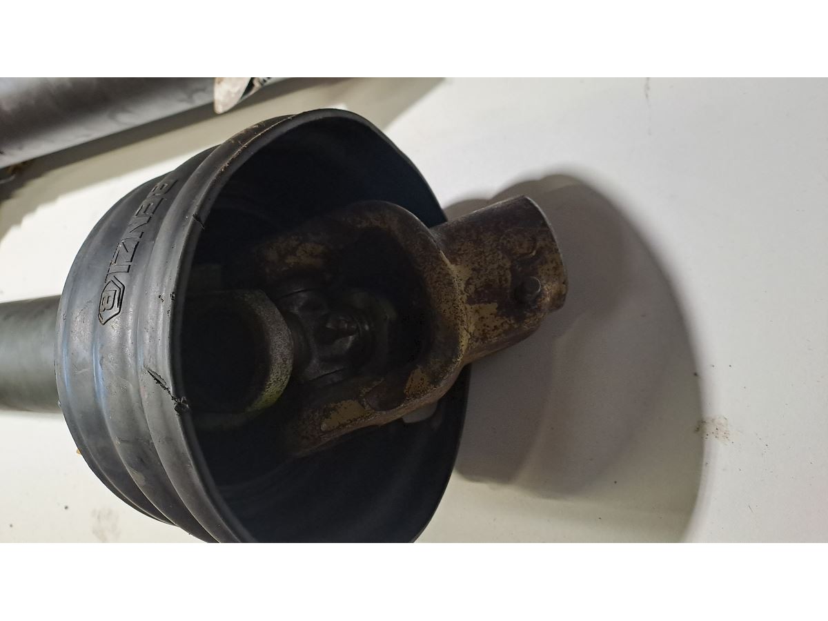 CARDAN SECONDAIRE AVEC SECURITE A FRICTION